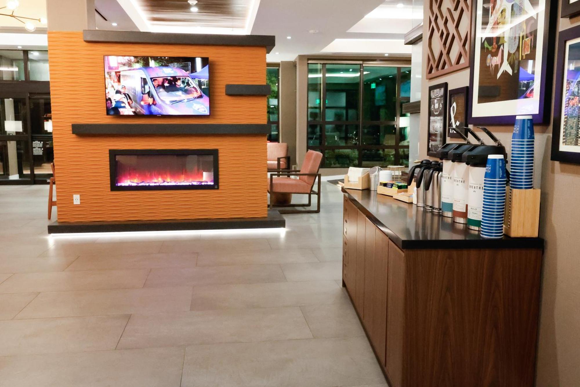 Four Points By Sheraton Austin Airport Bagian luar foto